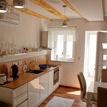 Luxury Apartment Luka Omiš Esterno foto