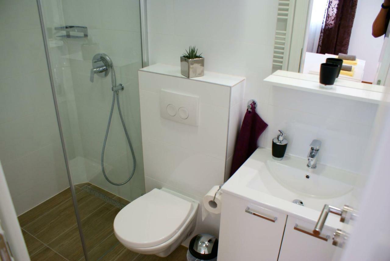 Luxury Apartment Luka Omiš Esterno foto
