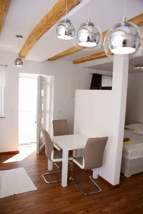 Luxury Apartment Luka Omiš Esterno foto