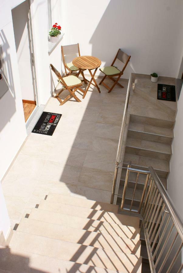Luxury Apartment Luka Omiš Esterno foto