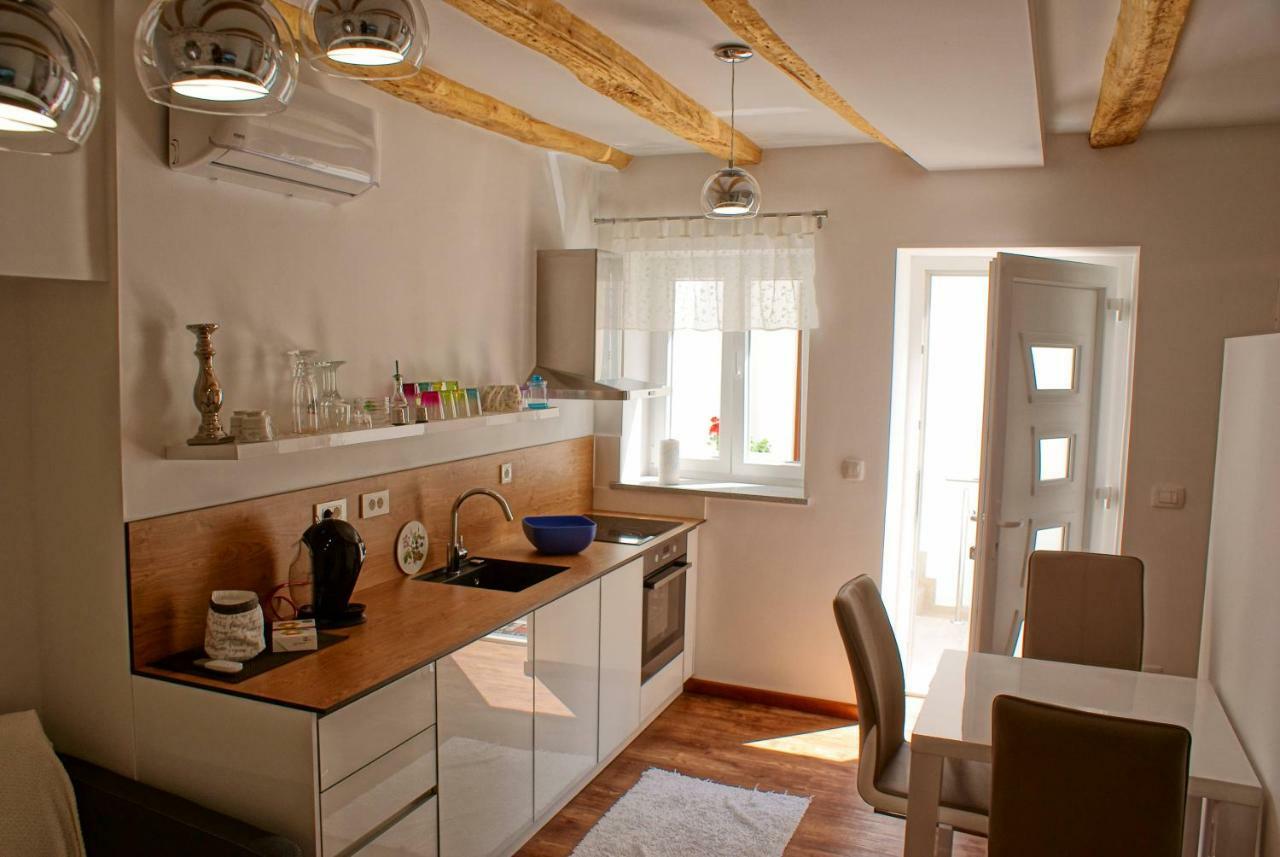 Luxury Apartment Luka Omiš Esterno foto