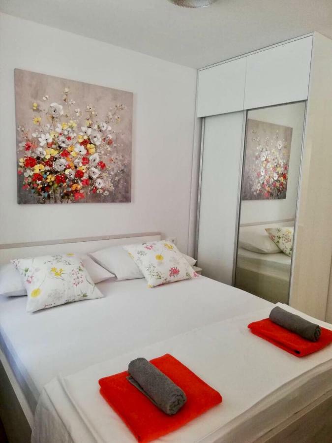 Luxury Apartment Luka Omiš Esterno foto